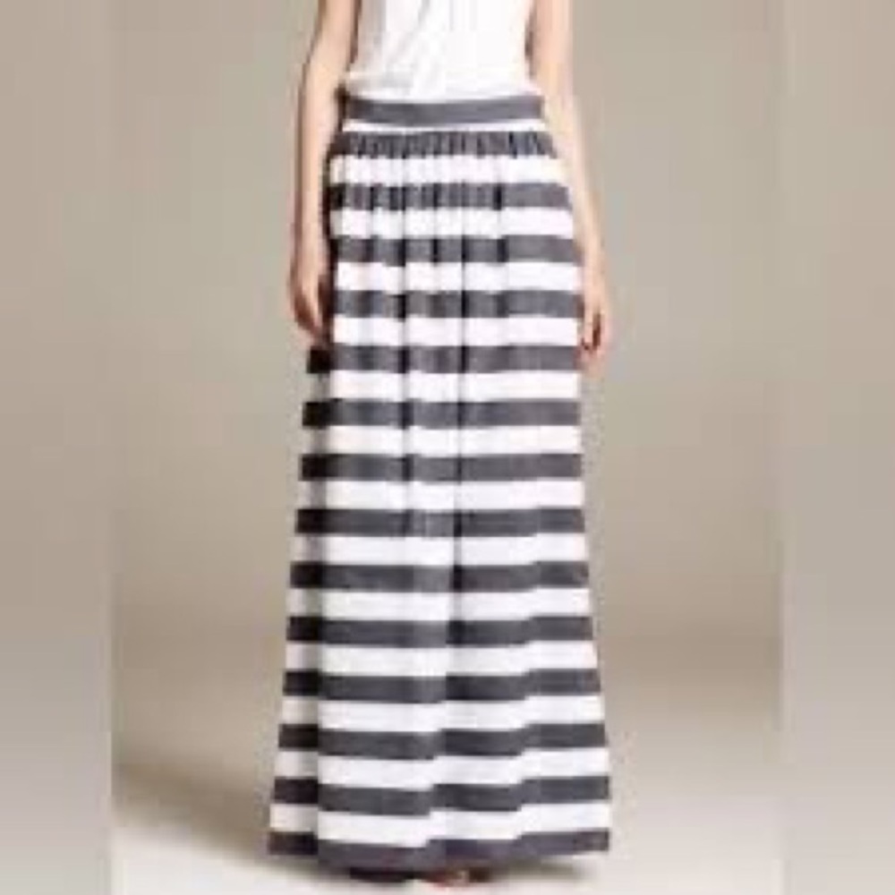 Banana Republic Linen Blue/White Maxi Skirt Size 4, NWT